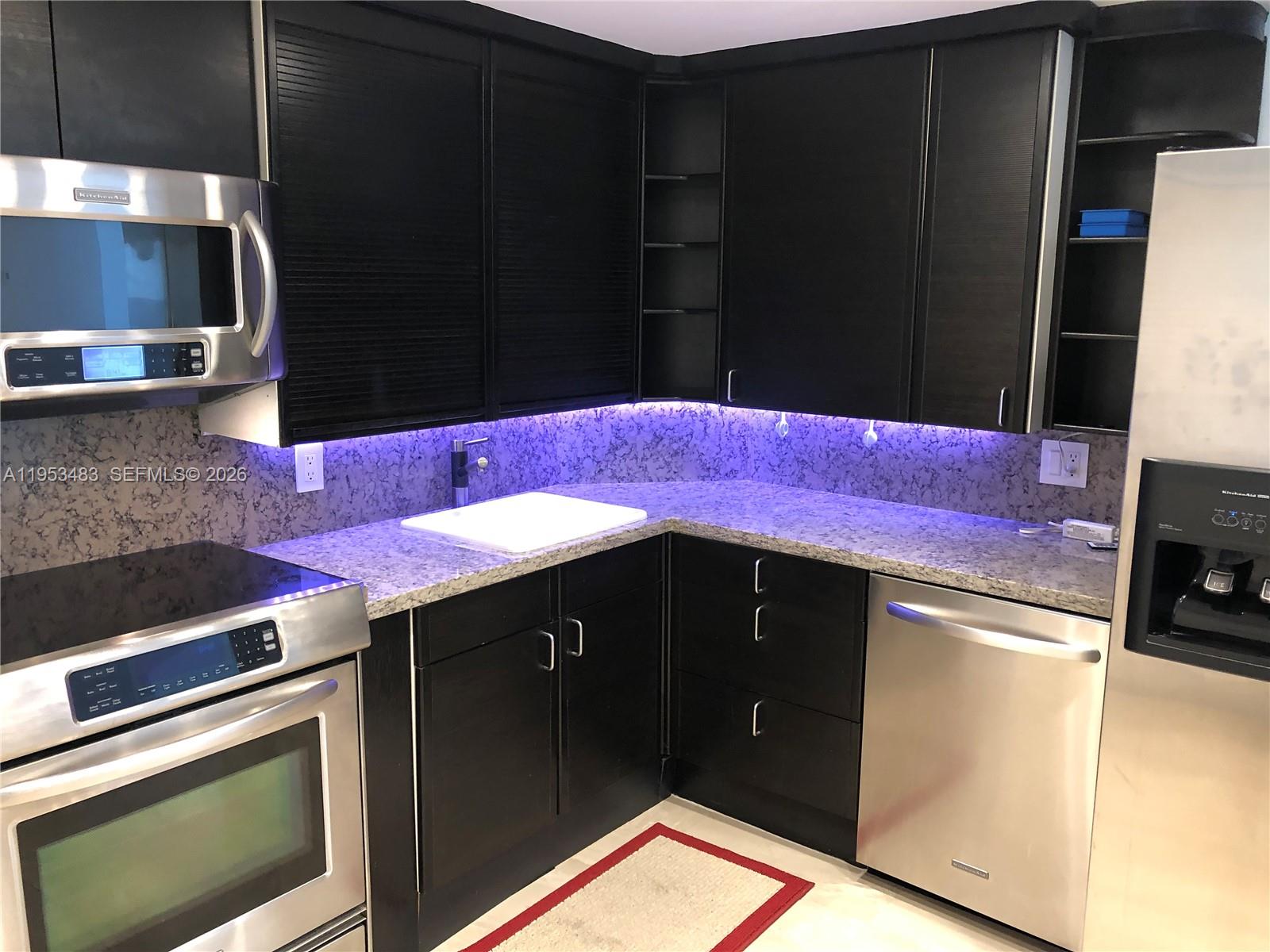 2333 Brickell Ave 2609