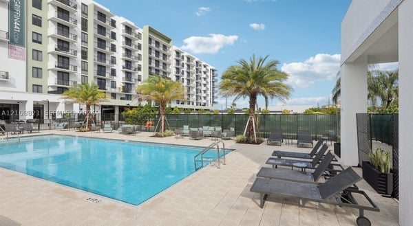 4465 GRIFFIN RD # B3, DAVIE, FL 33314 - Image 2aaf79a034a3e26110f5052f25c2fb12/1473218914