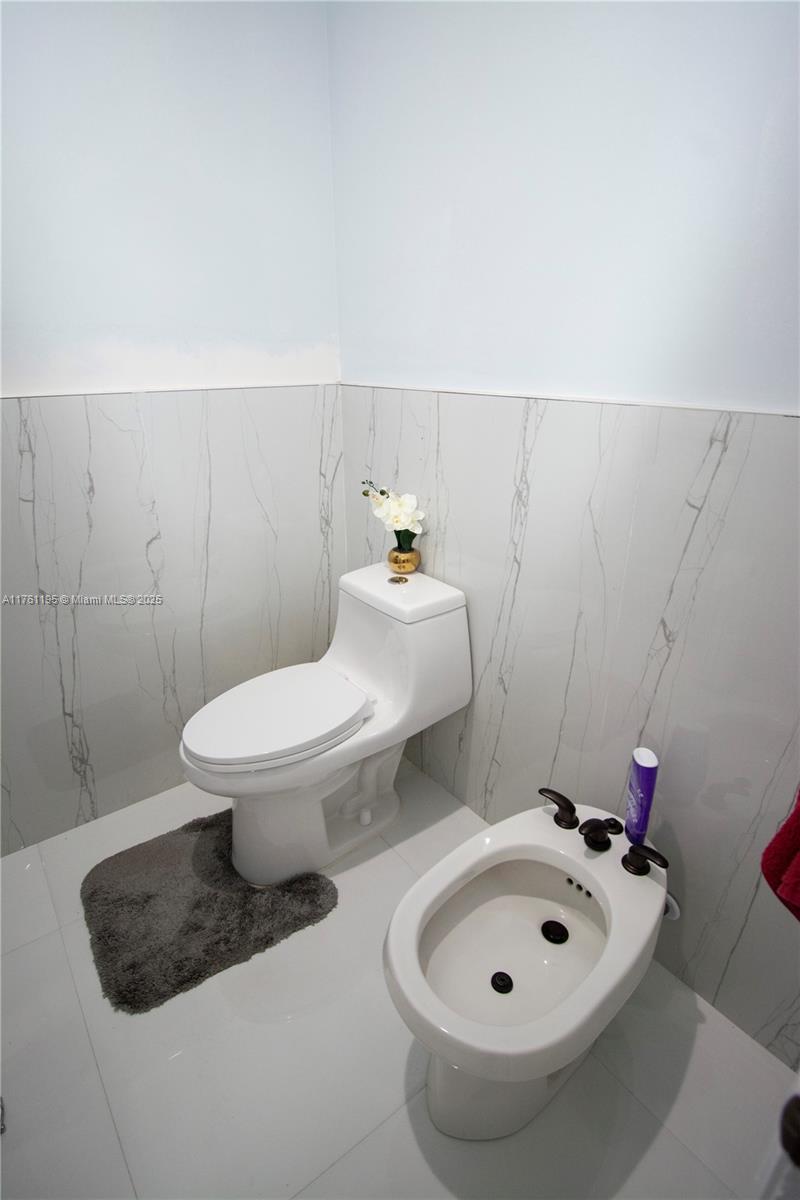 RIVIERA TRACE 1ST ADDN - Residential