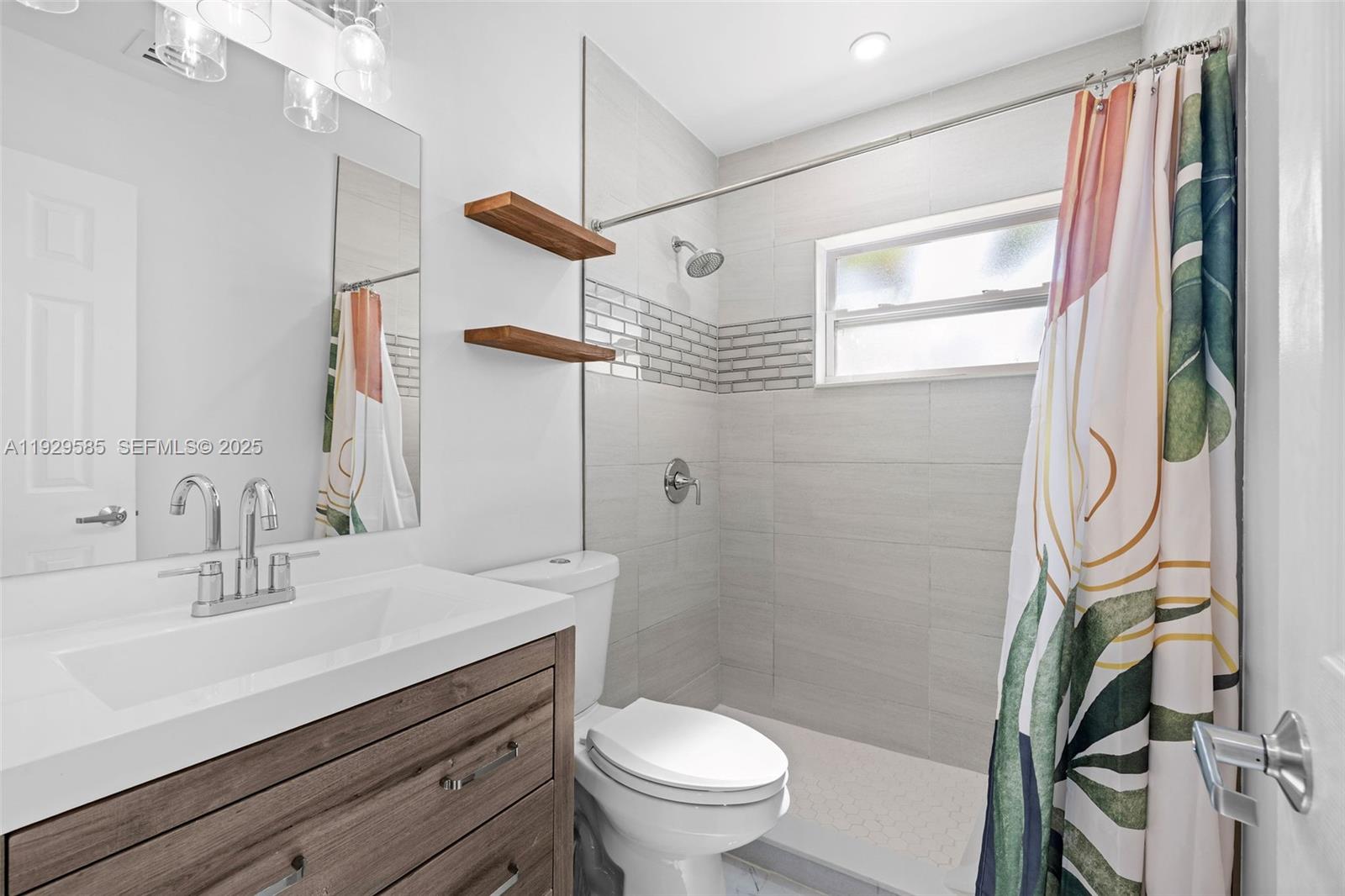 S CORAL HOMES SEC 3 - Residential