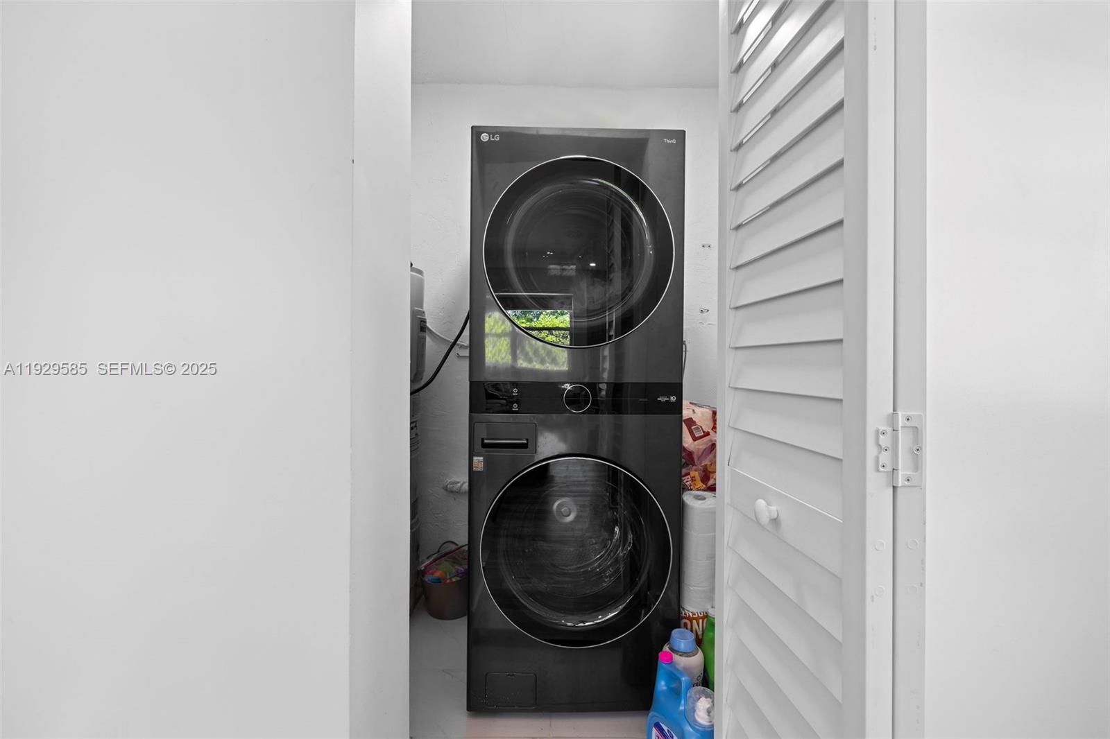 S CORAL HOMES SEC 3 - Residential