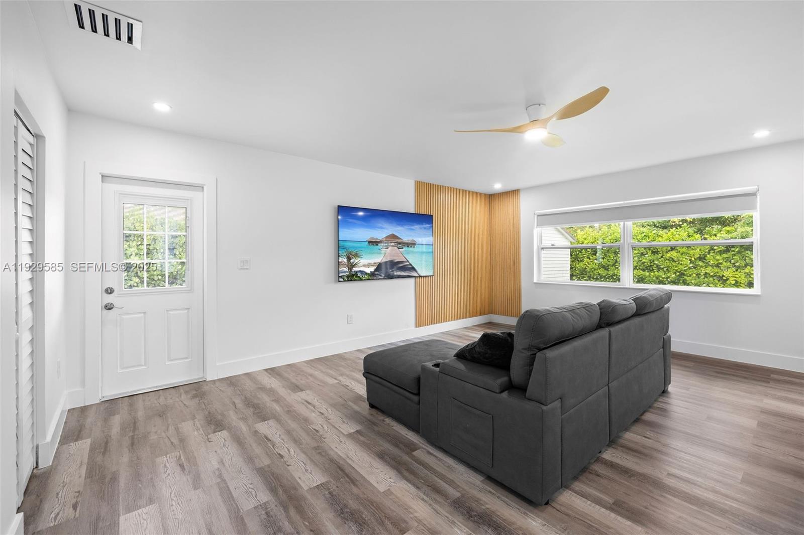 S CORAL HOMES SEC 3 - Residential