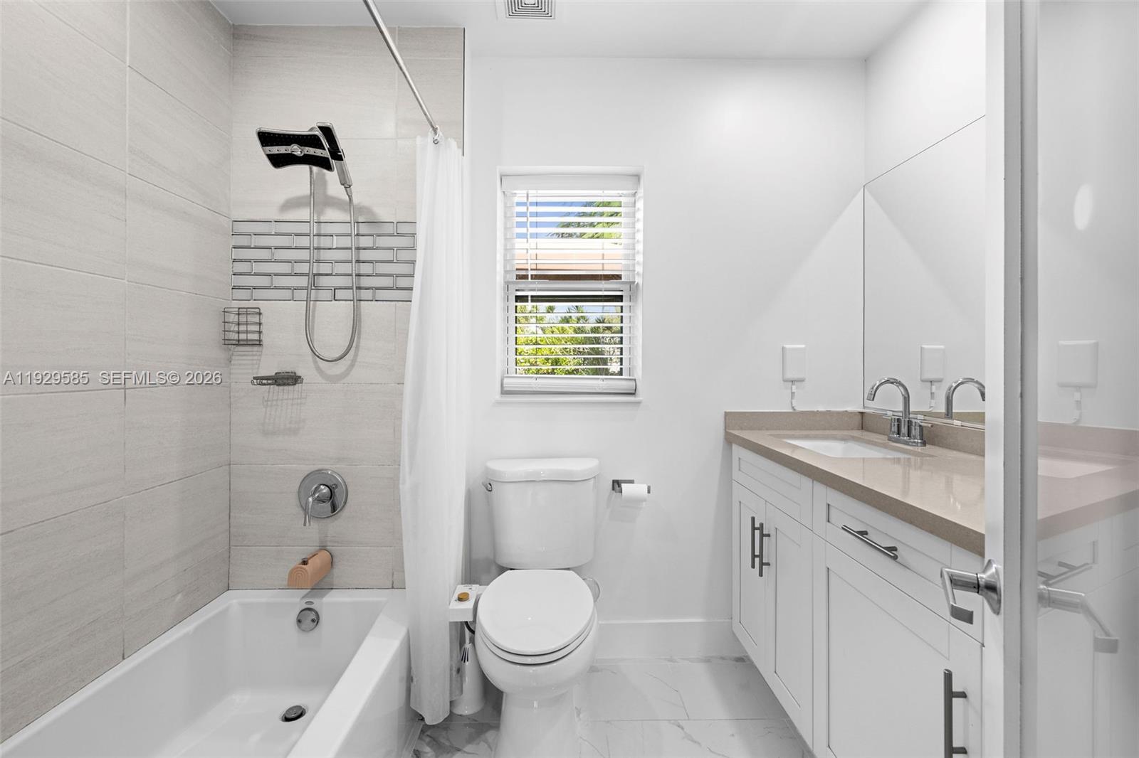 S CORAL HOMES SEC 3 - Residential