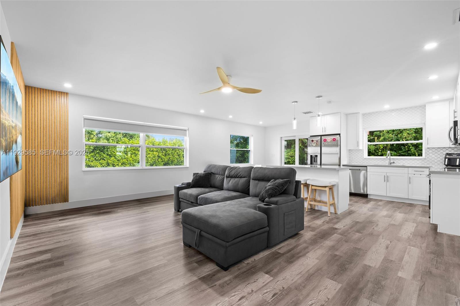 S CORAL HOMES SEC 3 - Residential