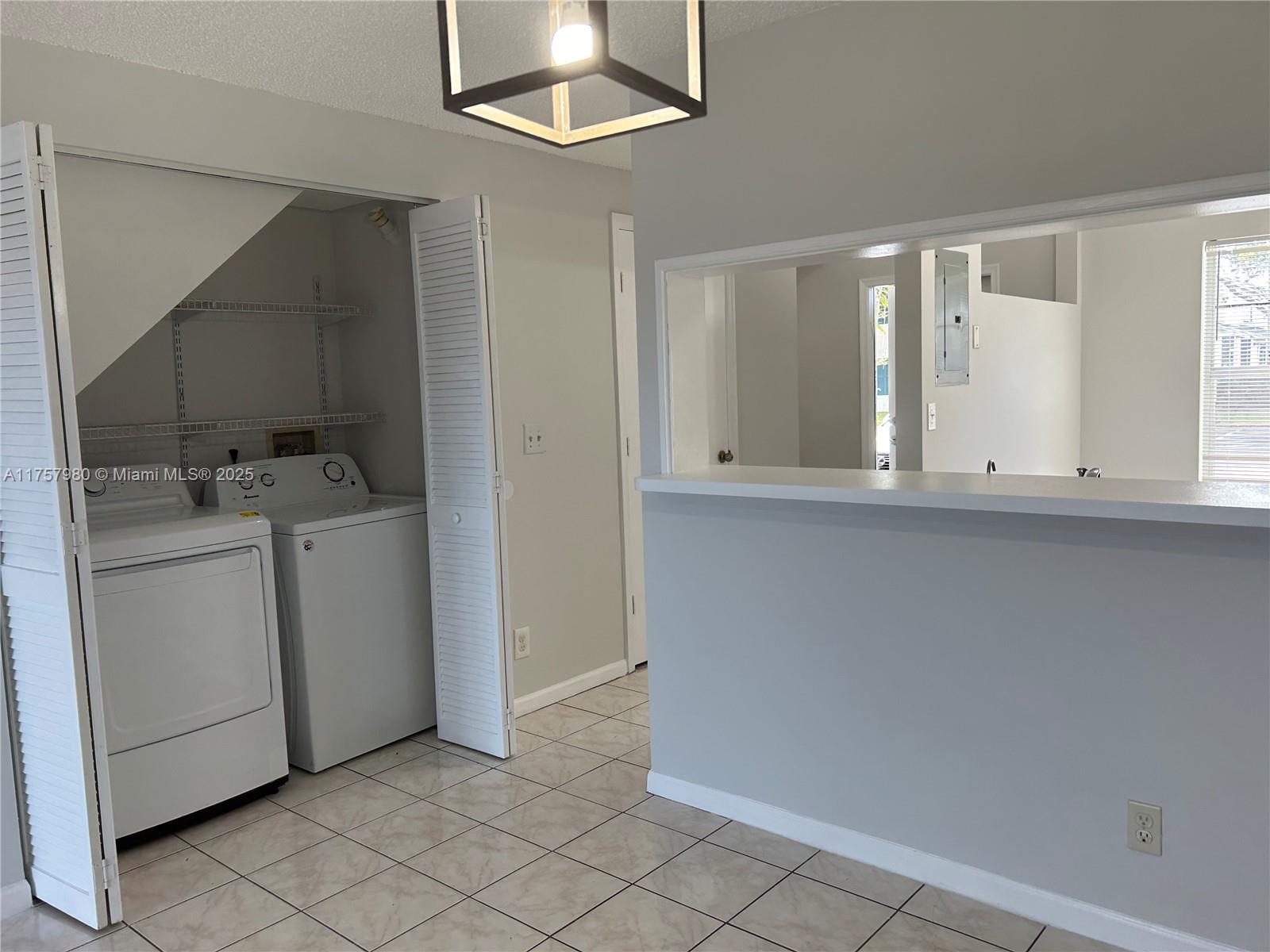 4990 SW 31st Ter 390