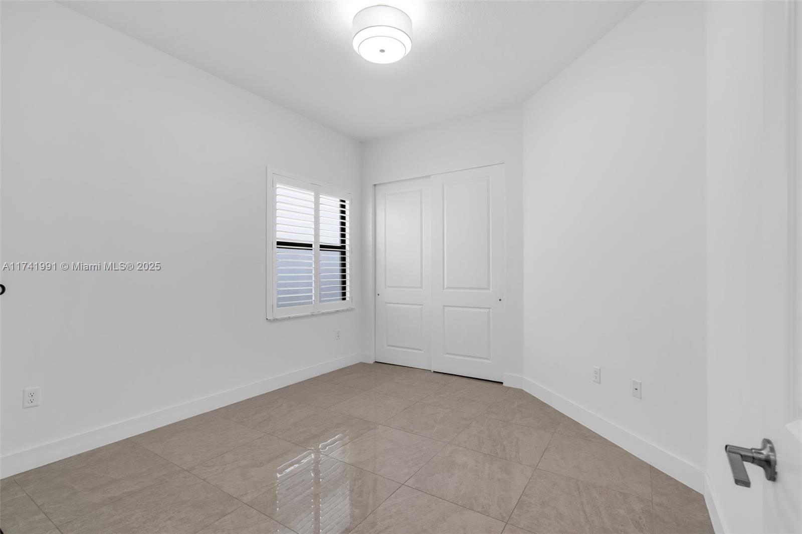 TUSCAN ISLES - Residential