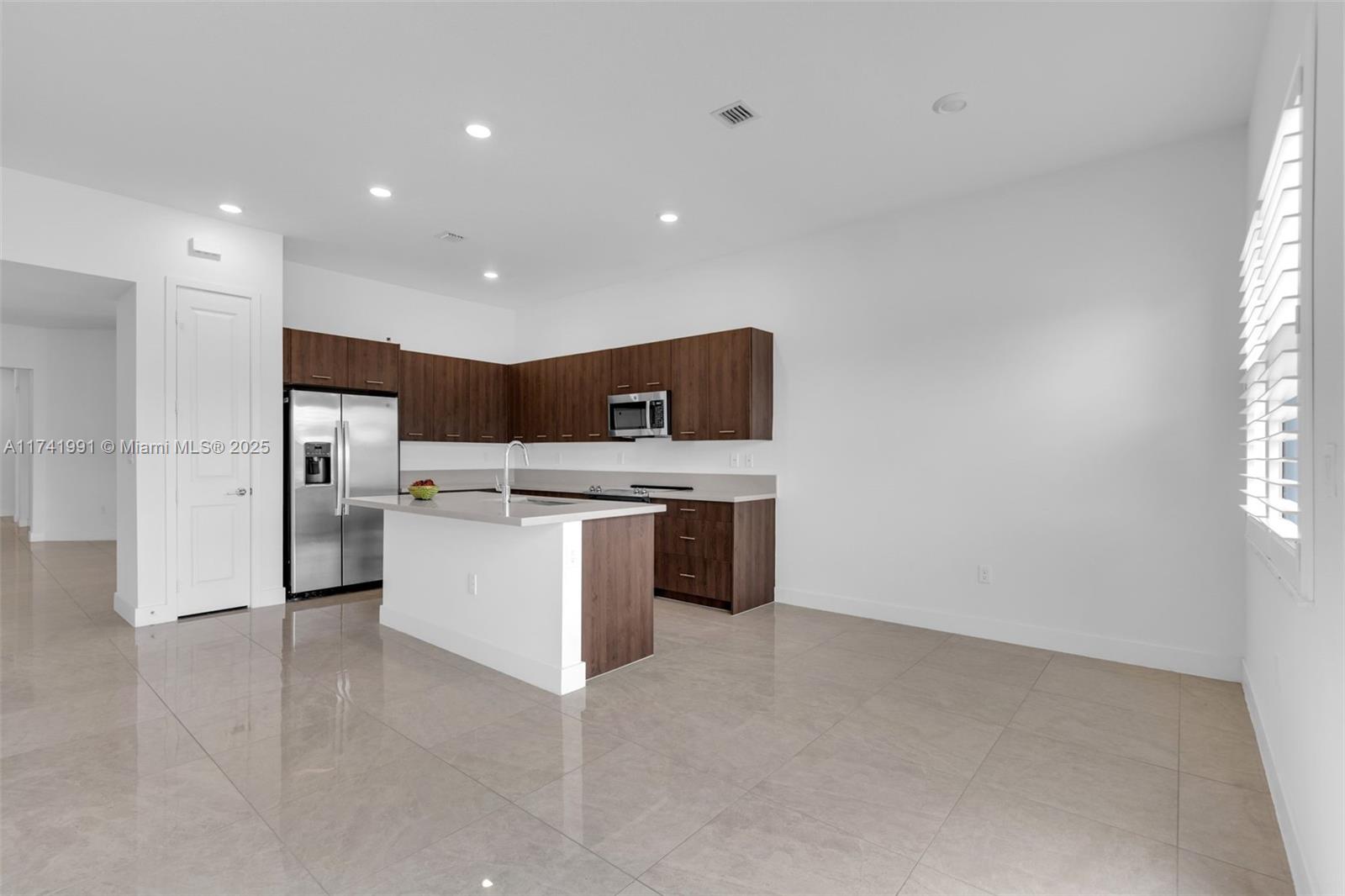 TUSCAN ISLES - Residential