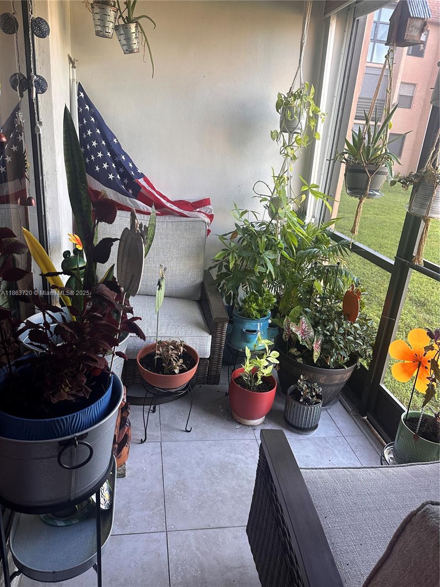 SUNRISE LAKES 168 CONDO - Residential