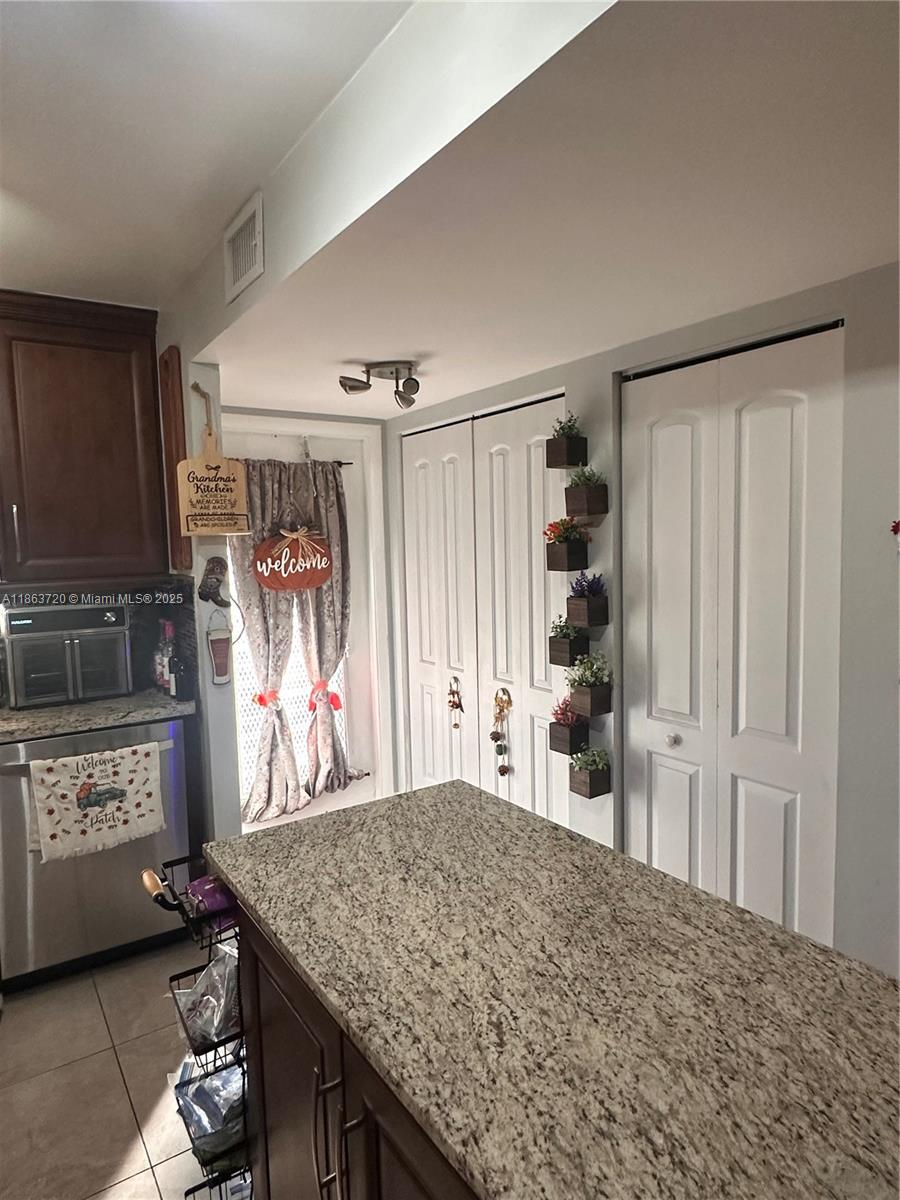 SUNRISE LAKES 168 CONDO - Residential