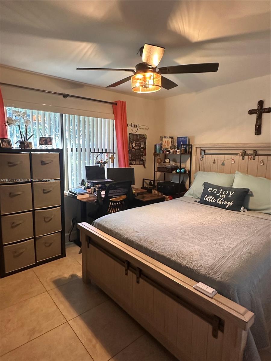 SUNRISE LAKES 168 CONDO - Residential