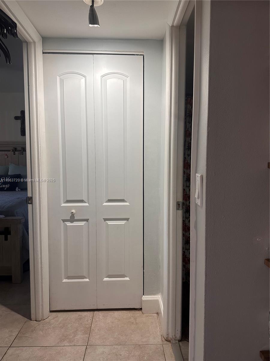 SUNRISE LAKES 168 CONDO - Residential