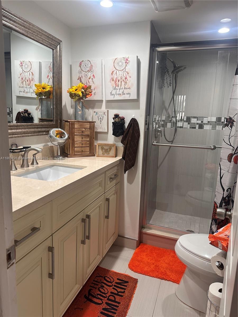 SUNRISE LAKES 168 CONDO - Residential