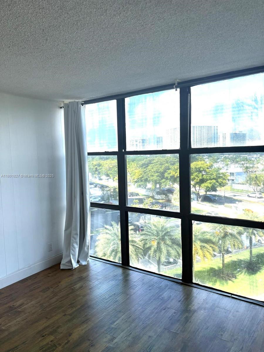 OCEANVIEW PARK CONDO - Residential