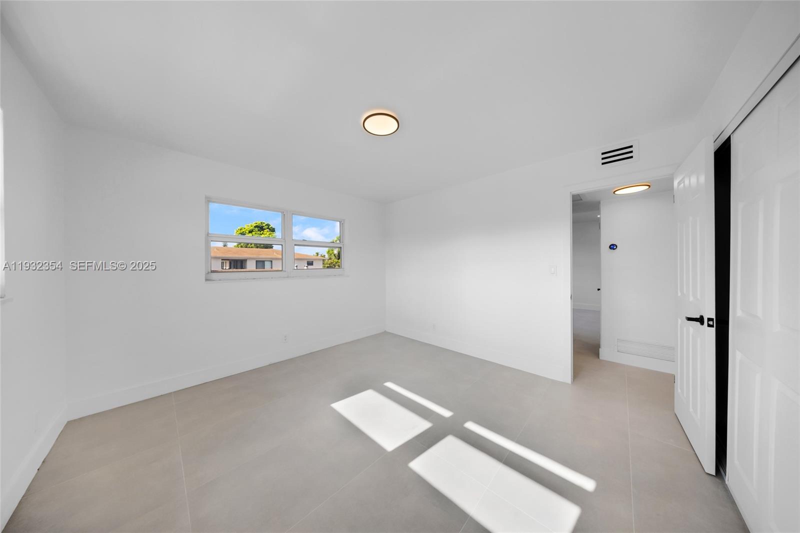 CORAL RIDGE ISLES - Residential Lease