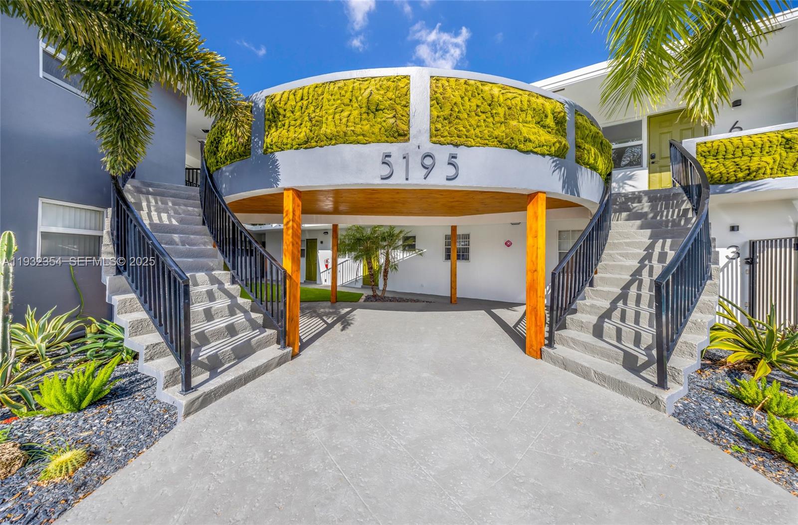 CORAL RIDGE ISLES - Residential Lease