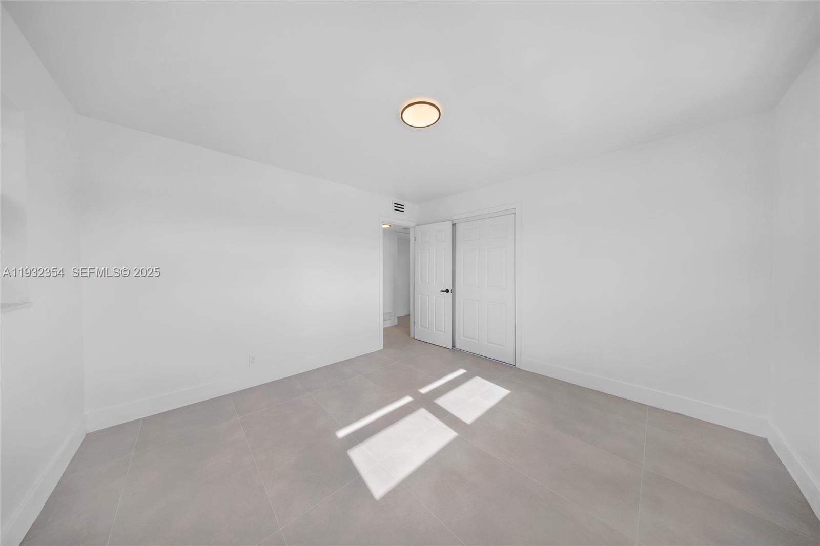 CORAL RIDGE ISLES - Residential Lease