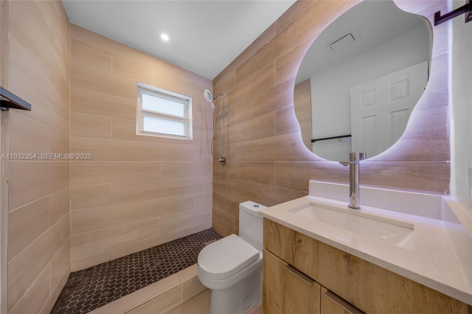 CORAL RIDGE ISLES - Residential Lease