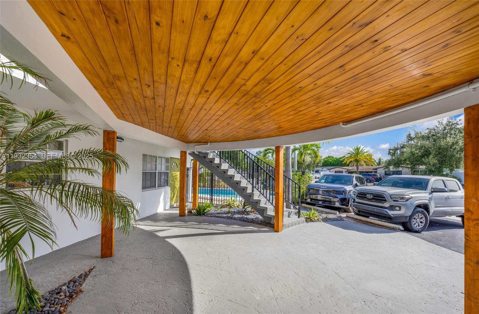 CORAL RIDGE ISLES - Residential Lease