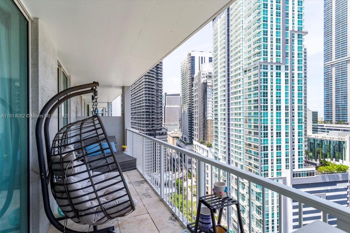 VUE AT BRICKELL CONDO - Residential