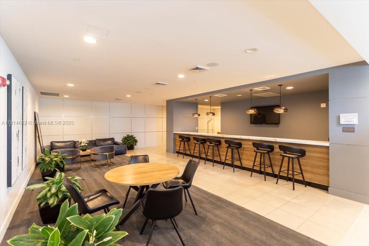 VUE AT BRICKELL CONDO - Residential