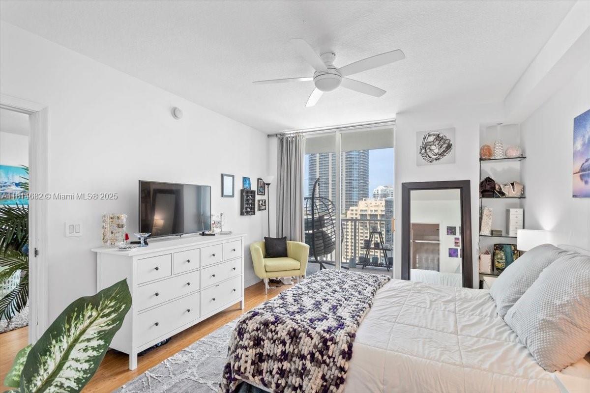 VUE AT BRICKELL CONDO - Residential