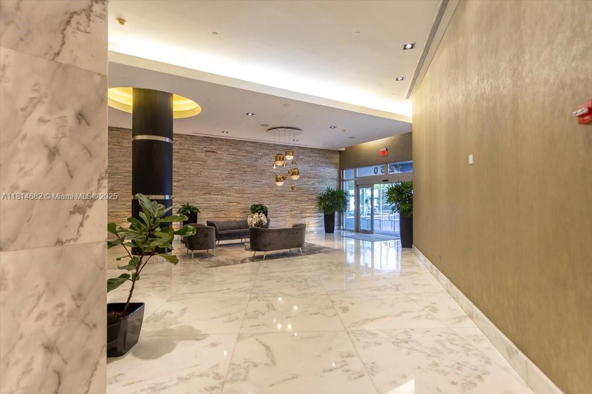 VUE AT BRICKELL CONDO - Residential