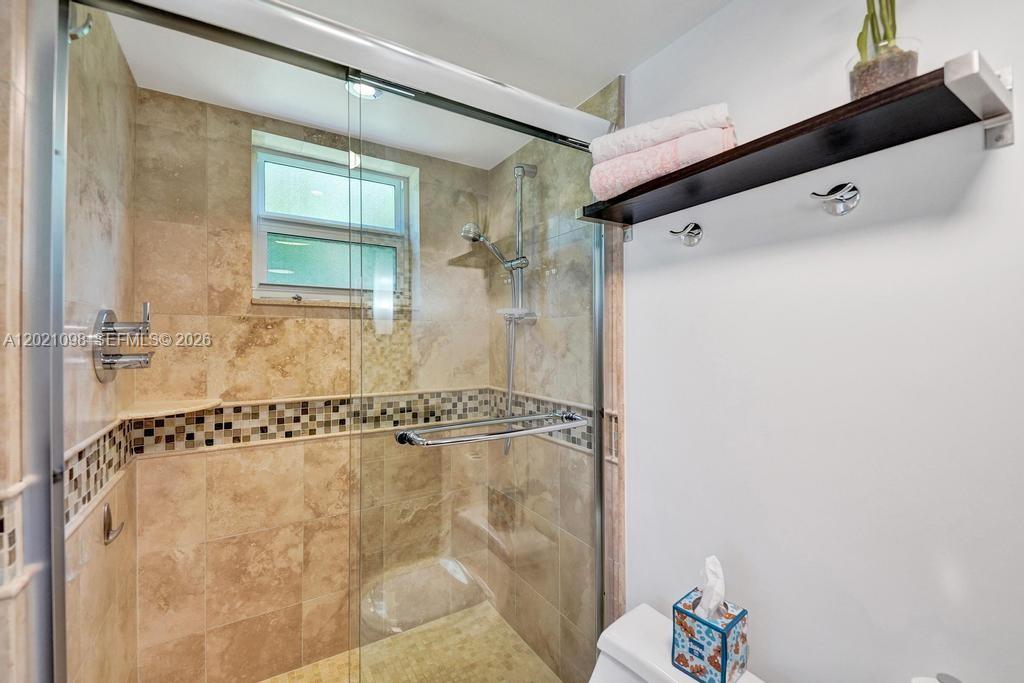MEADOWBROOK LAKES CONDO - Residential
