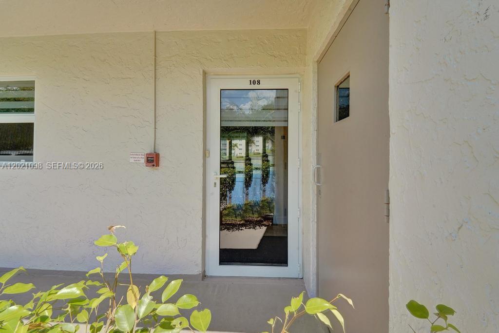 MEADOWBROOK LAKES CONDO - Residential