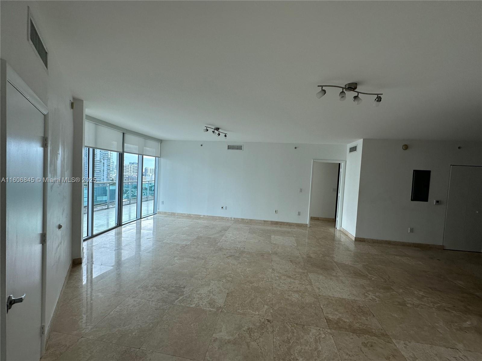 350 S Miami Ave 2302