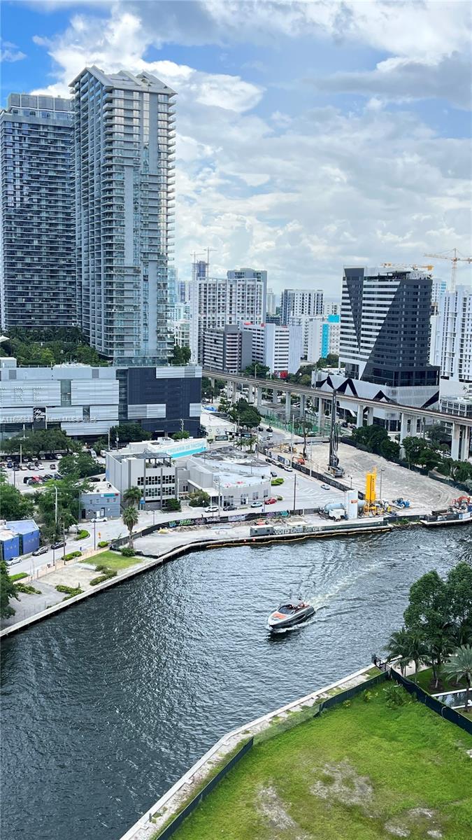 WIND CONDO - Residential