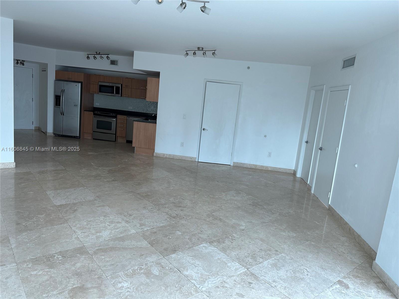 350 S Miami Ave 2302