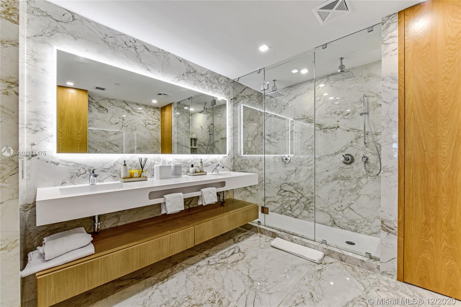 OCEANA KEY BISCAYNE CONDO - Residential