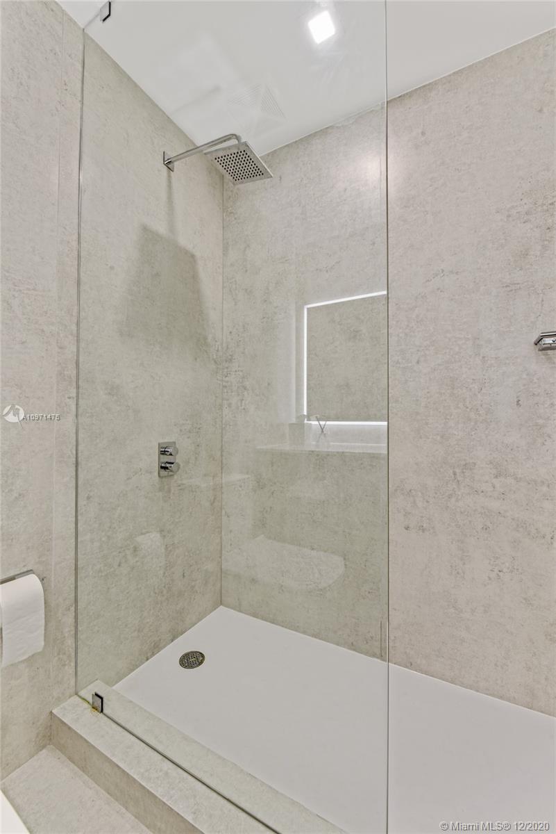 OCEANA KEY BISCAYNE CONDO - Residential