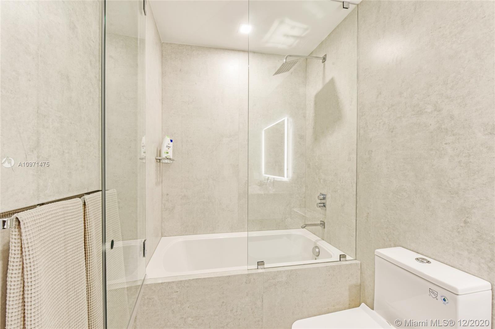 OCEANA KEY BISCAYNE CONDO - Residential