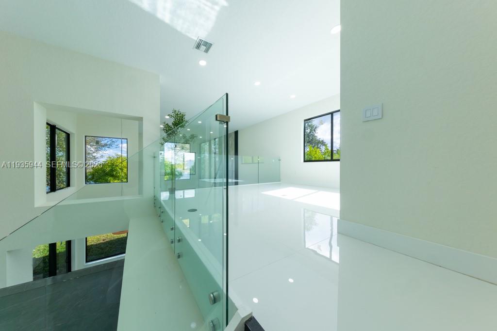 SUNSET LAKES PLAT THREE - Residential