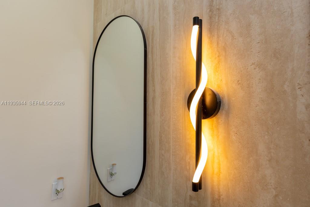 SUNSET LAKES PLAT THREE - Residential