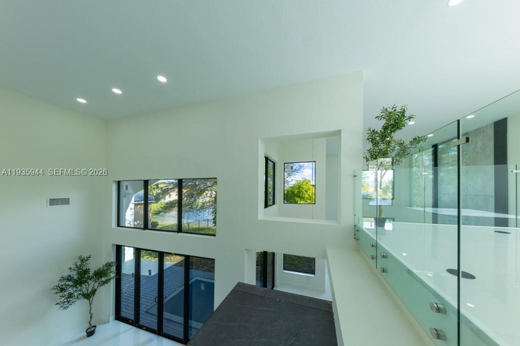 SUNSET LAKES PLAT THREE - Residential