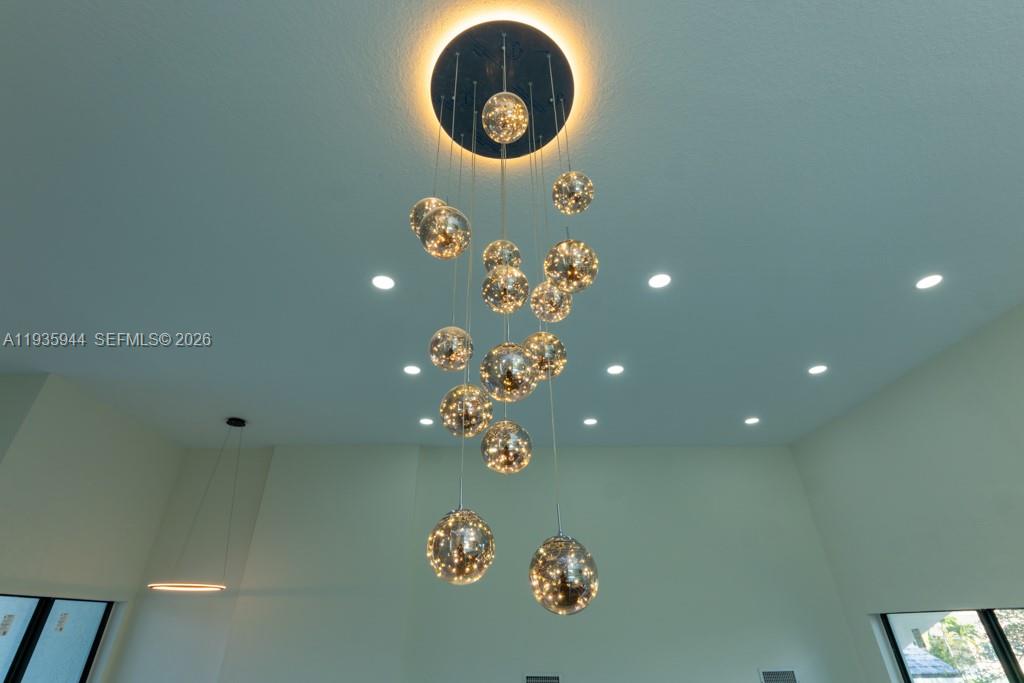 SUNSET LAKES PLAT THREE - Residential