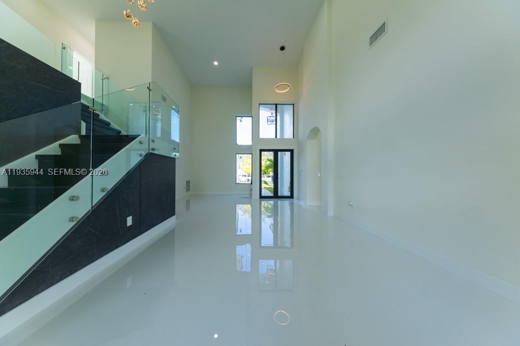 SUNSET LAKES PLAT THREE - Residential