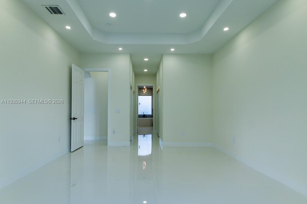 SUNSET LAKES PLAT THREE - Residential