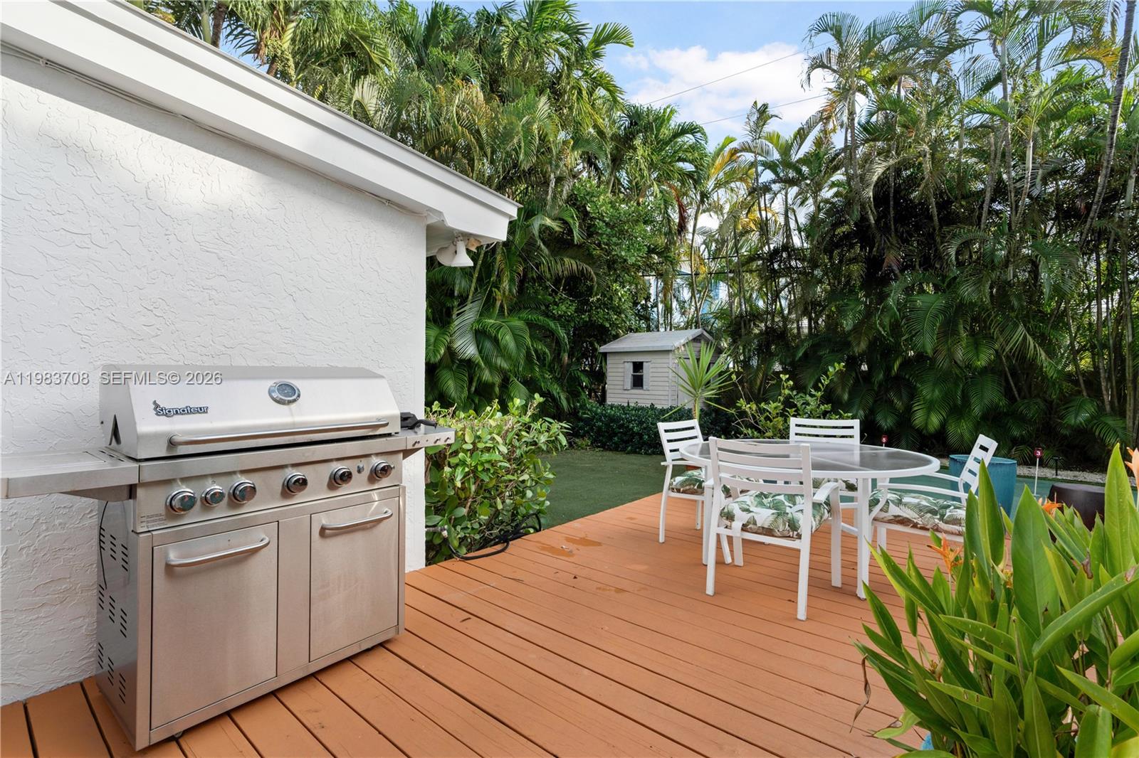 TROPICAL ISLE HOMES SUB 4 - Residential