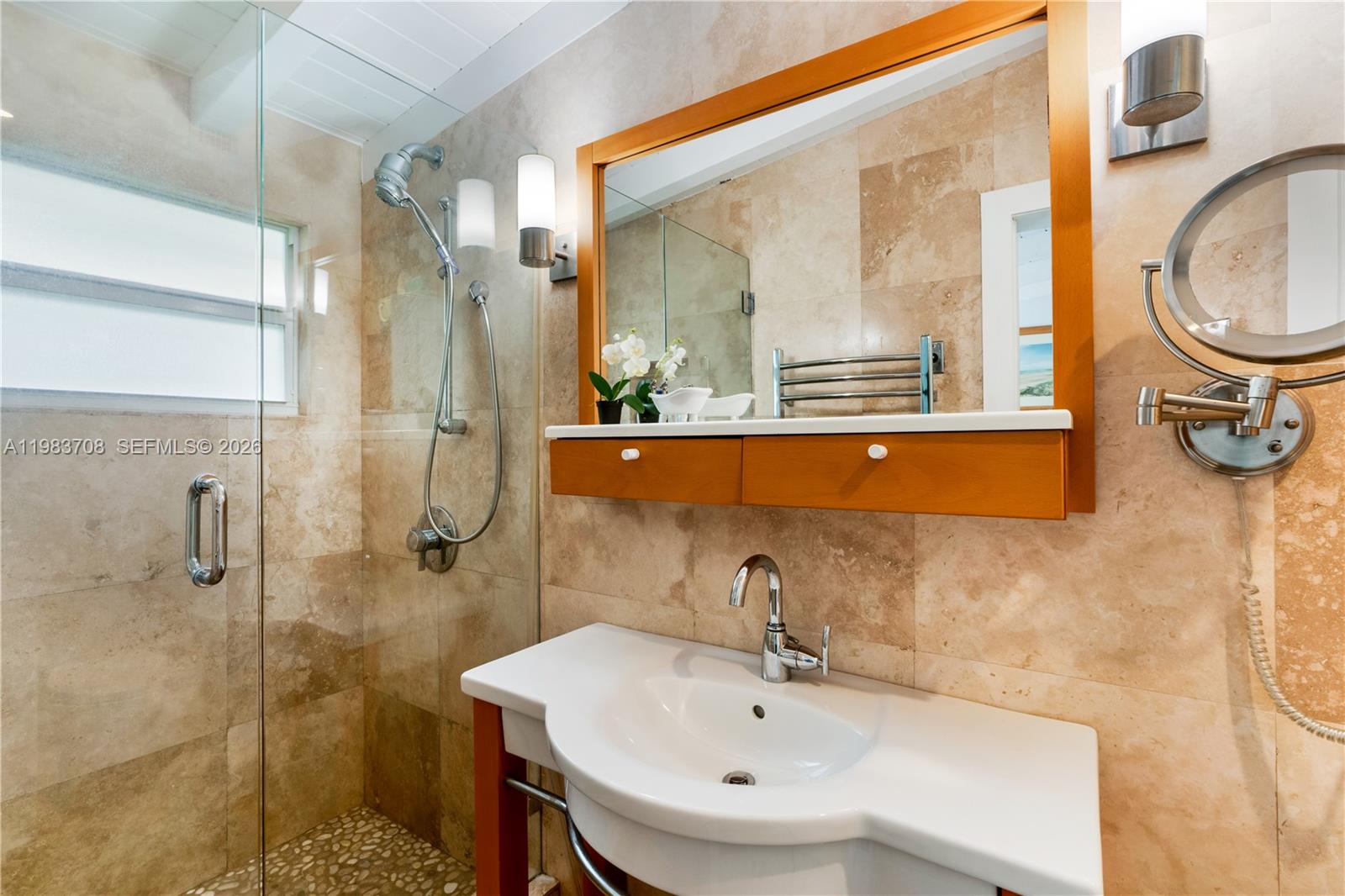 TROPICAL ISLE HOMES SUB 4 - Residential