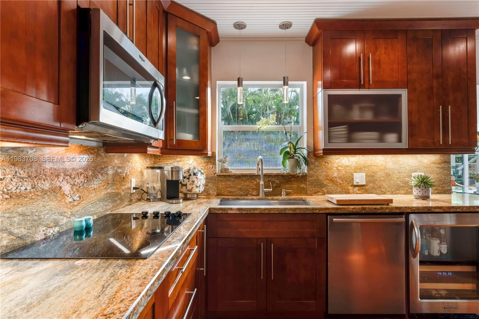 TROPICAL ISLE HOMES SUB 4 - Residential