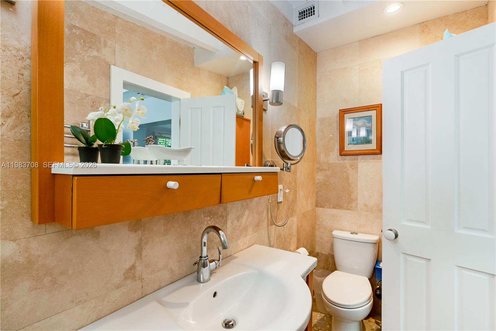 TROPICAL ISLE HOMES SUB 4 - Residential