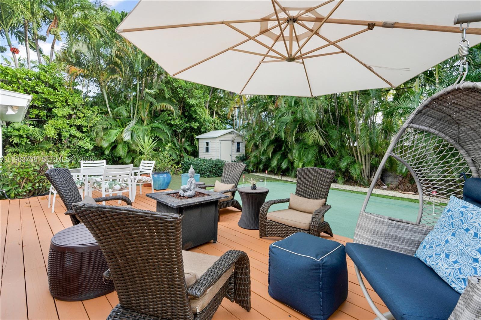 TROPICAL ISLE HOMES SUB 4 - Residential