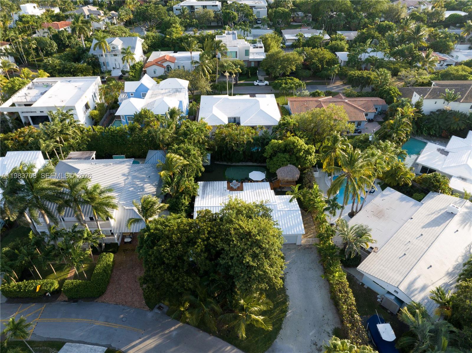 TROPICAL ISLE HOMES SUB 4 - Residential