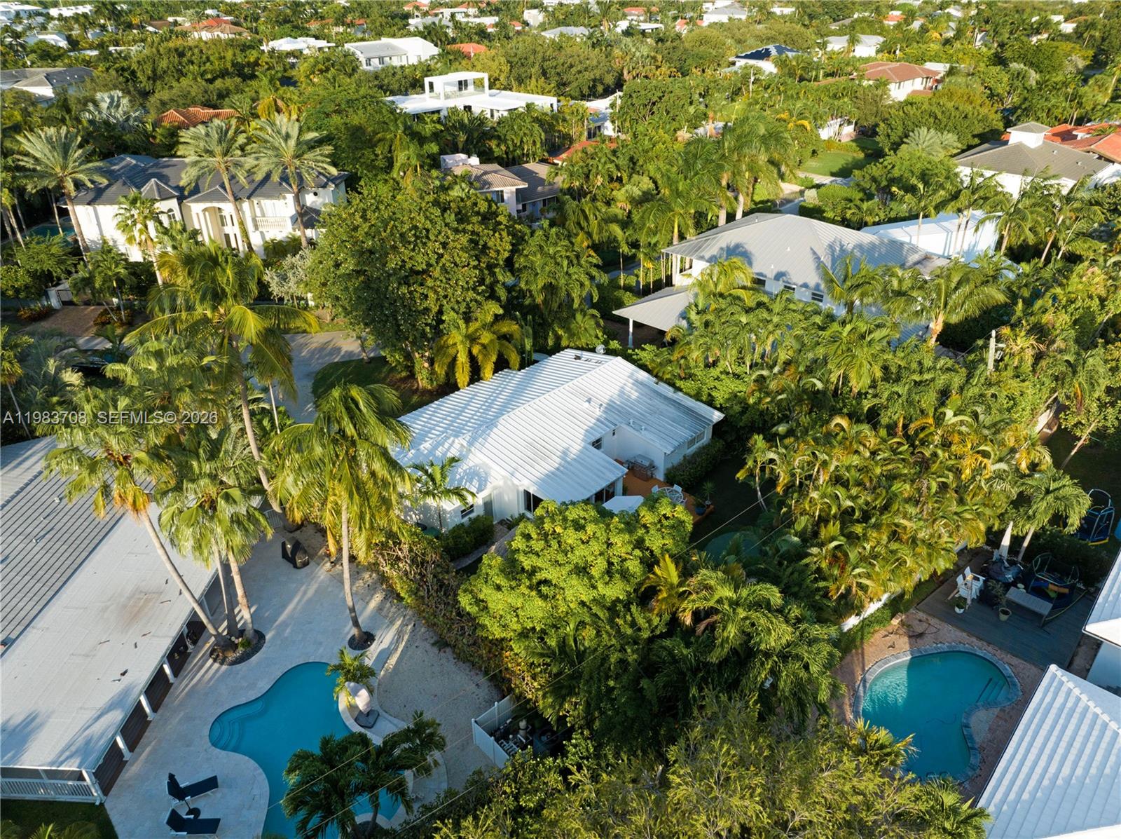 TROPICAL ISLE HOMES SUB 4 - Residential