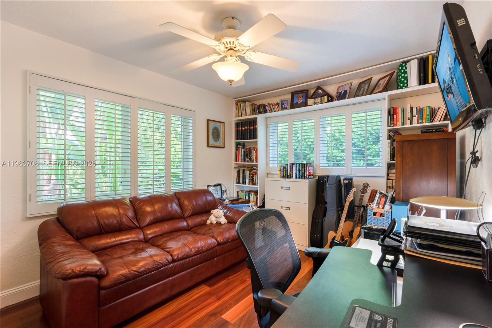 TROPICAL ISLE HOMES SUB 4 - Residential