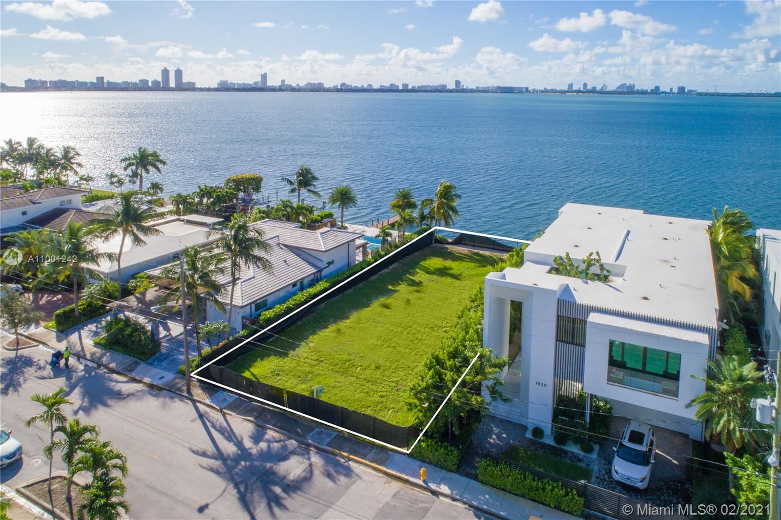 TREASURE ISLAND - Residential