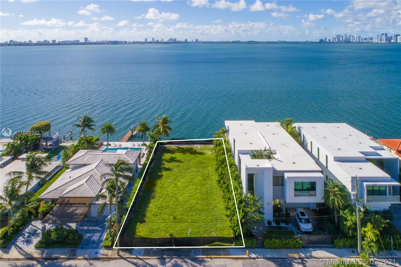 TREASURE ISLAND - Residential